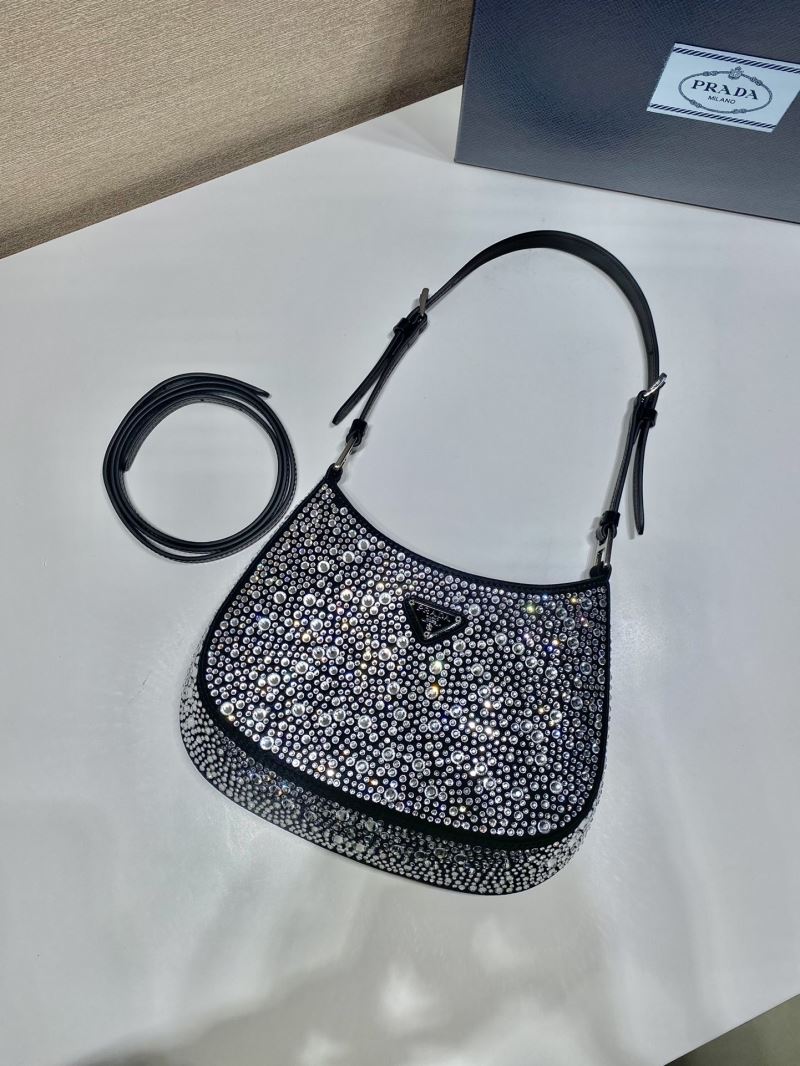 Pra*a cleo bags
